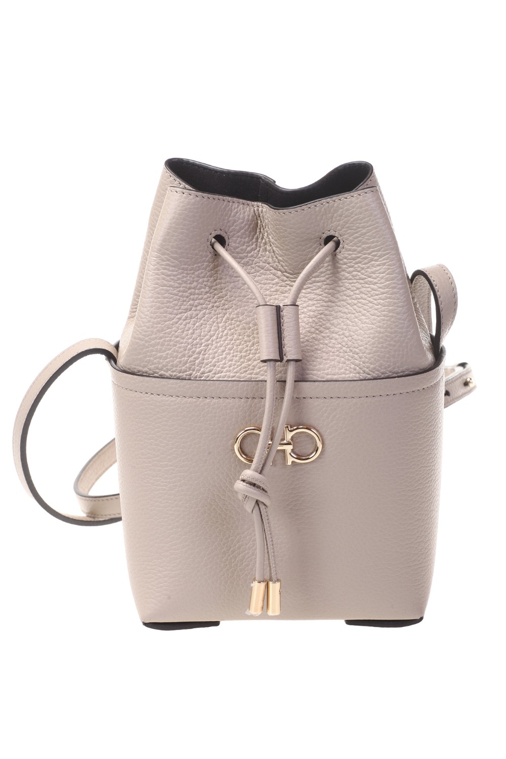 shop SALVATORE FERRAGAMO  Borsa: Salvatore Ferragamo Minibag Gancini.
Ornamento Gancini dorato sul davanti.
Comparti interno unico.
Tracolla regolabile per indossarla a spalla o cross body.
Dimensioni: Altezza 20 cm, Lunghezza 14 cm, Profondità 10 cm.
Composizione: 100% pelle di vitello.
Fabbricato in Italia.. 212970 G SOFT-002758899 number 329542